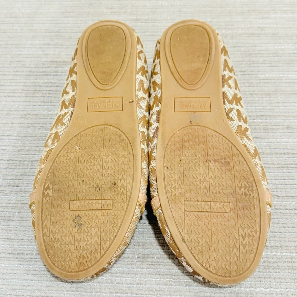 Michael Kors Fatima Ballet Flats Slip On Shoes Tan Monogram Size 3‎